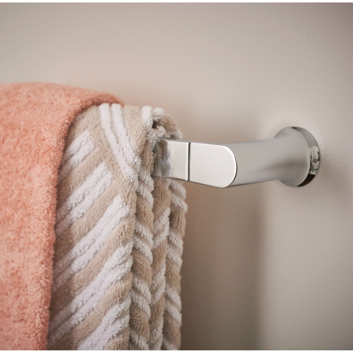 TOWEL BAR 24IN CH