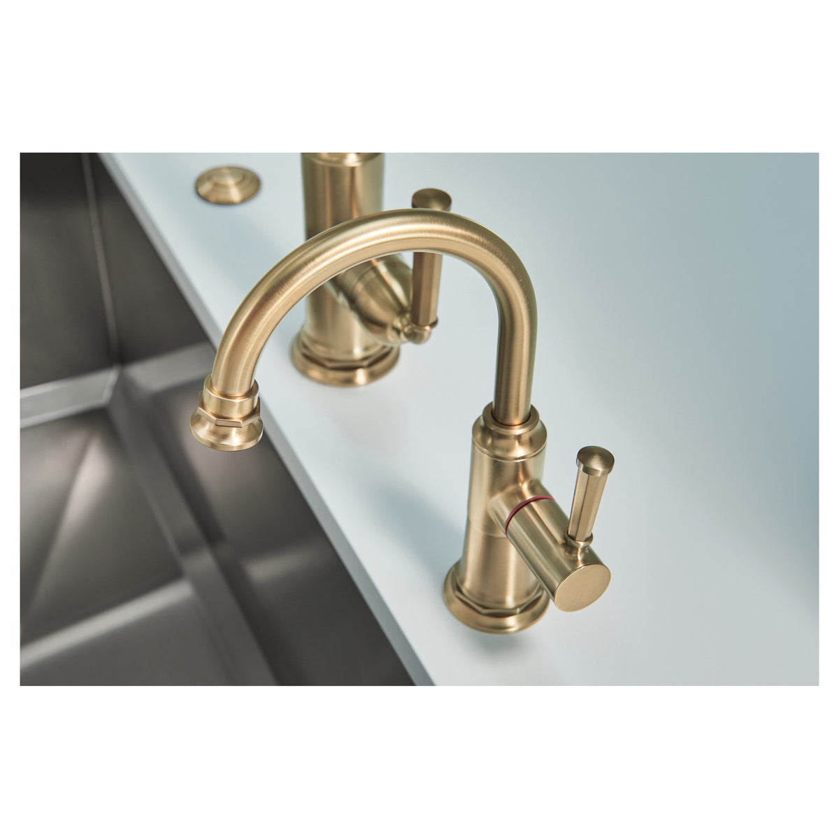 Air Switch with Dual Outlet - Luxe Gold - Brass