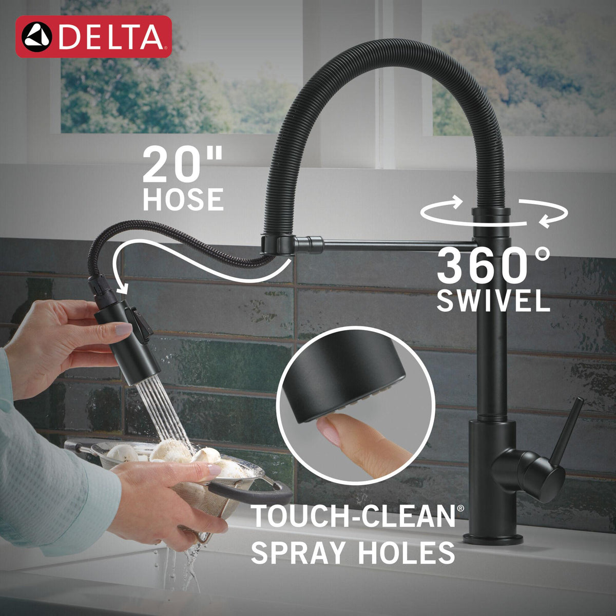 Trinsic - Pull-Down Kitchen Faucet - Matte Black