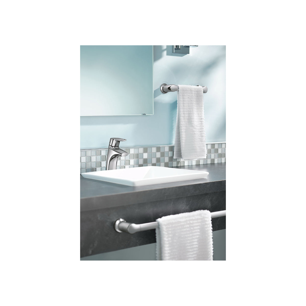 Method - 18" Towel Bar - Brushed Nickel - Brass