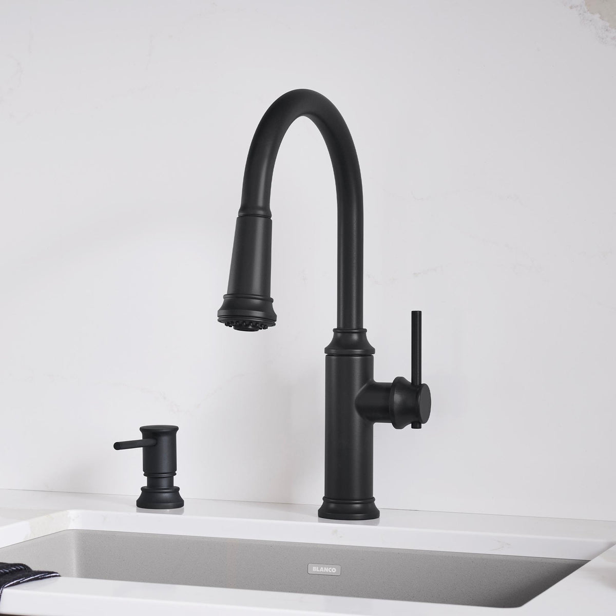 Empressa High Arc Pull-Down Dual-Spray - Kitchen Faucet