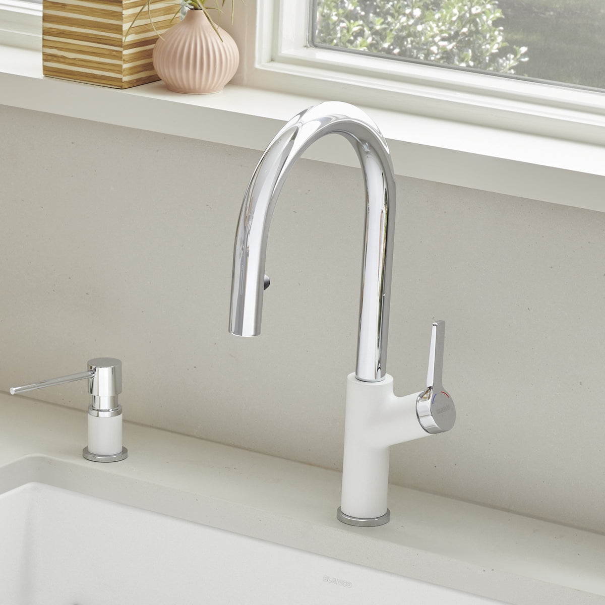 Urbena Pull-Down Dual-Spray - Kitchen Faucet