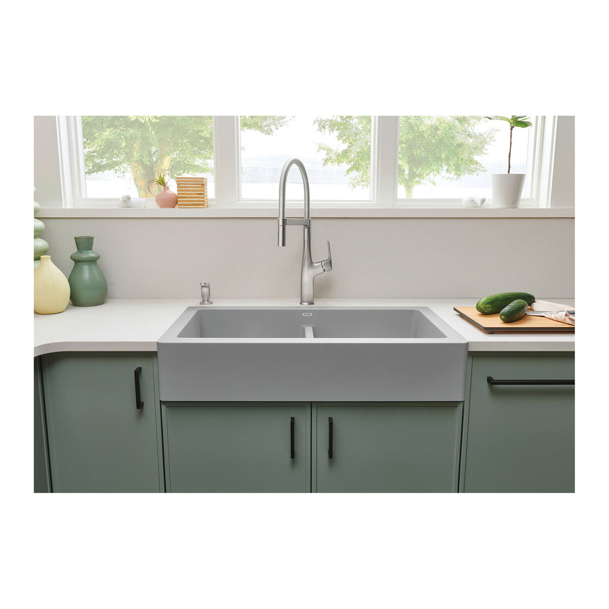 Vintera 33 Double Bowl Apron-Front - Farmhouse Sink