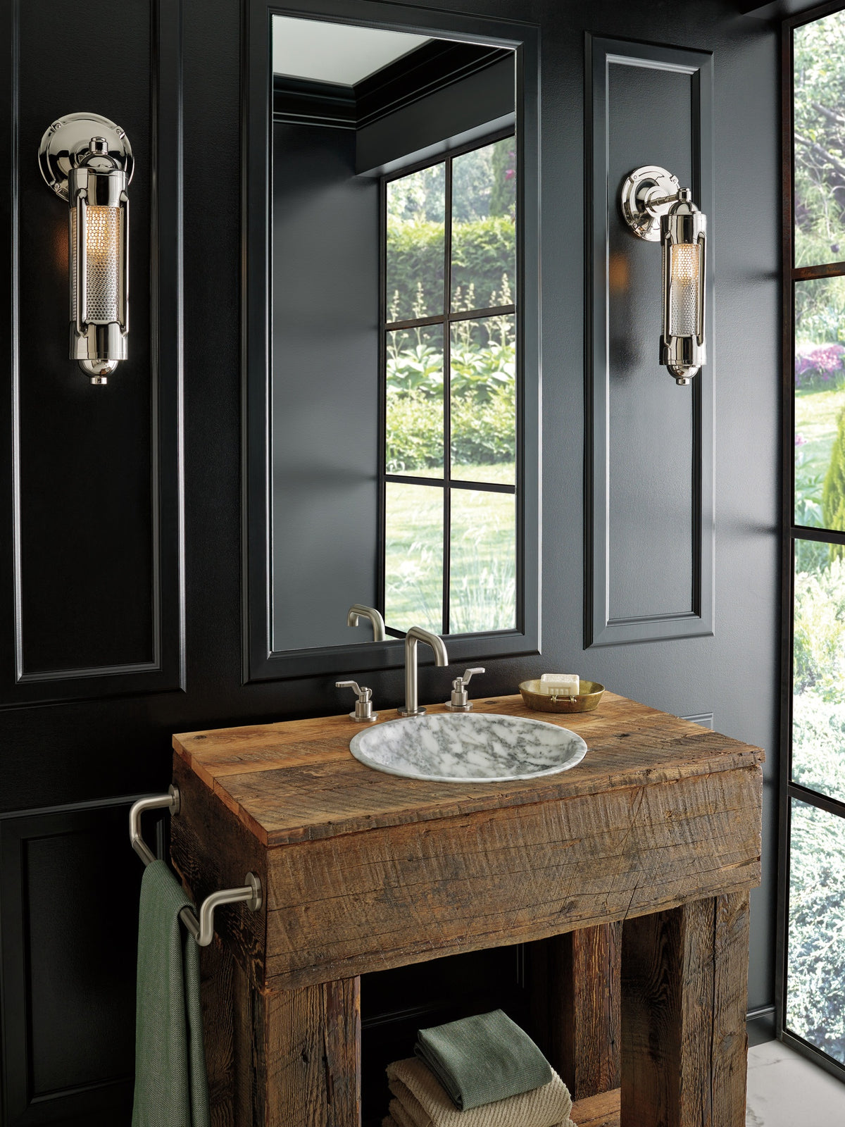 Litze - 18" Square Towel Bar