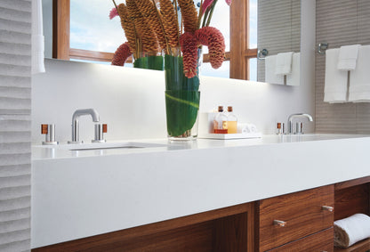 Litze - 18" Square Towel Bar