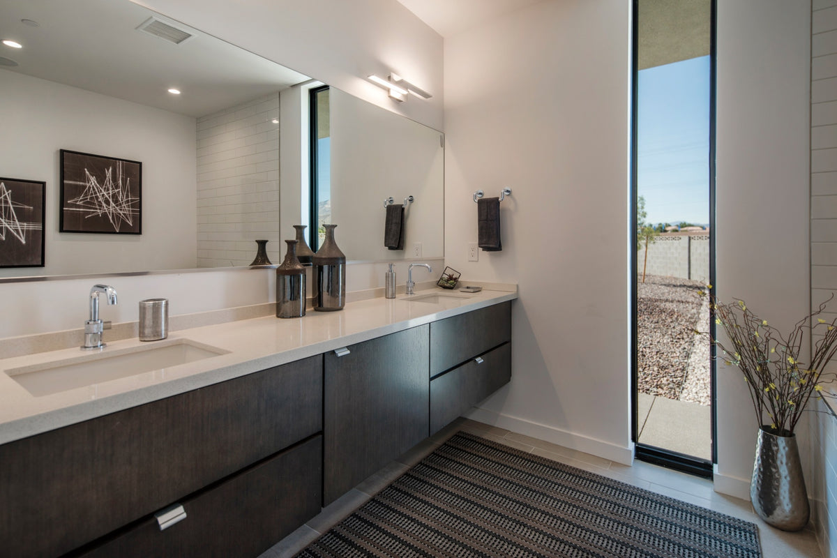 Litze - 8" Towel Bar