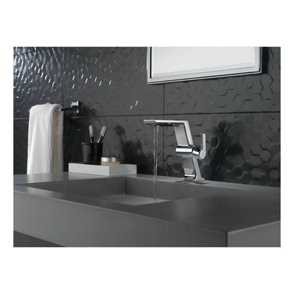 Pivotal - Towel Bar