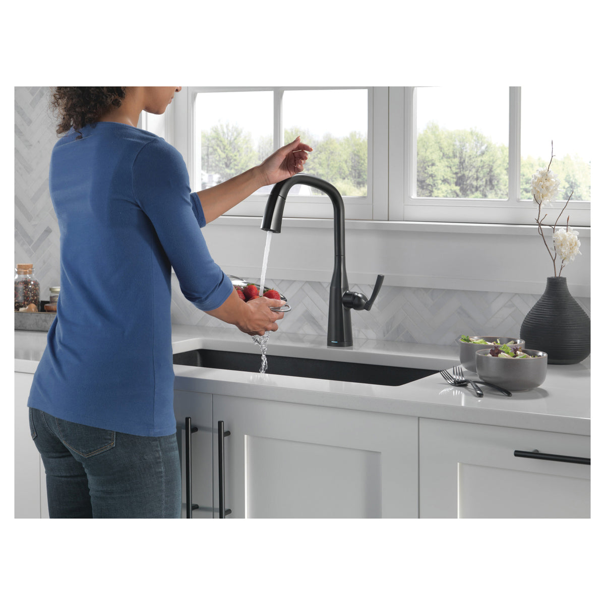 Stryke - Pull-Down Kitchen Faucet - Matte Black - 11-13/16"