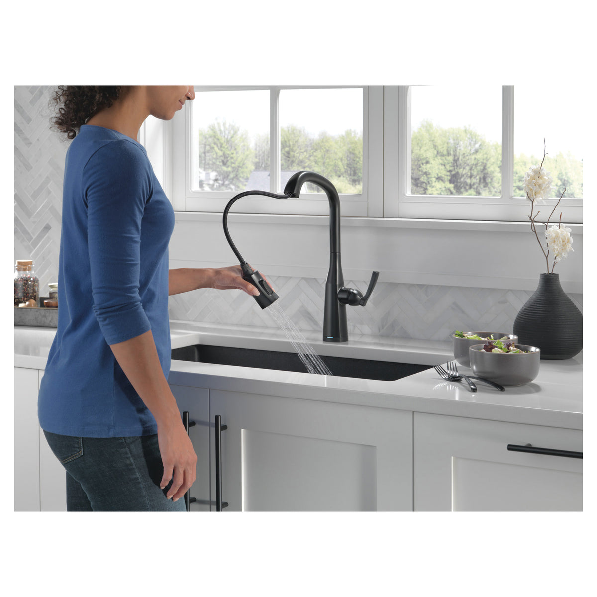 Stryke - Pull-Down Kitchen Faucet - Matte Black - 3/8"