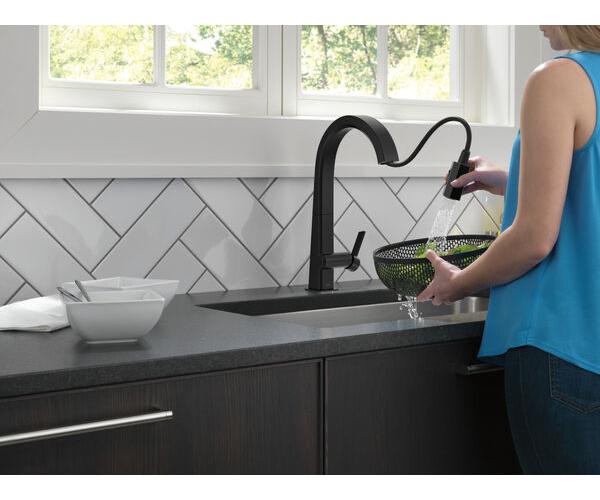 Pivotal - Kitchen Faucet - 1.8 GPM - 15-1/2" H