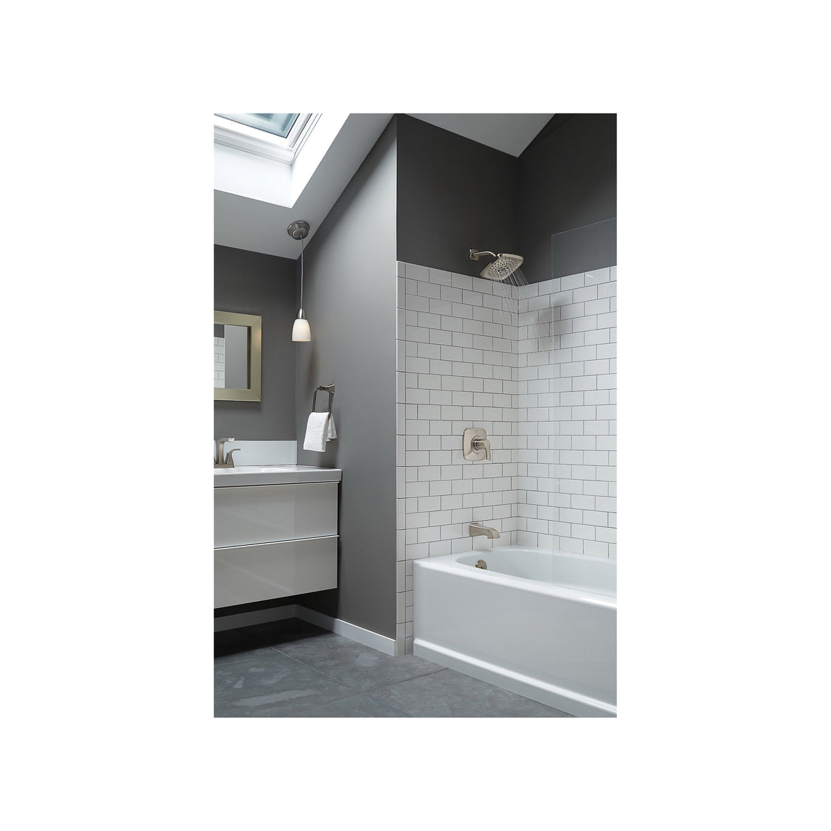 Tesla - Monitor 14 Tub and Shower Faucet Trim - Wall Mount