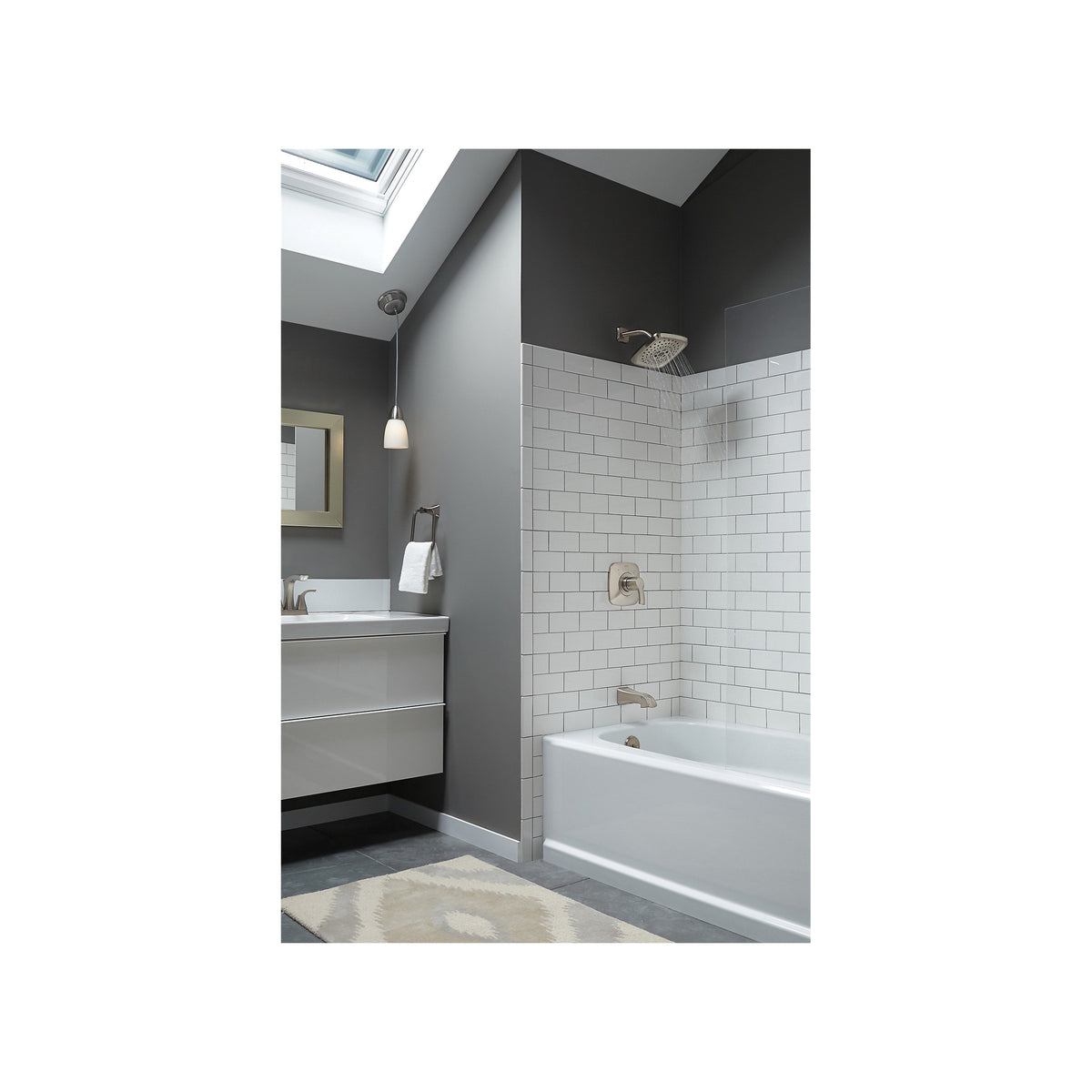 Tesla - Monitor 14 Tub and Shower Faucet Trim - Wall Mount