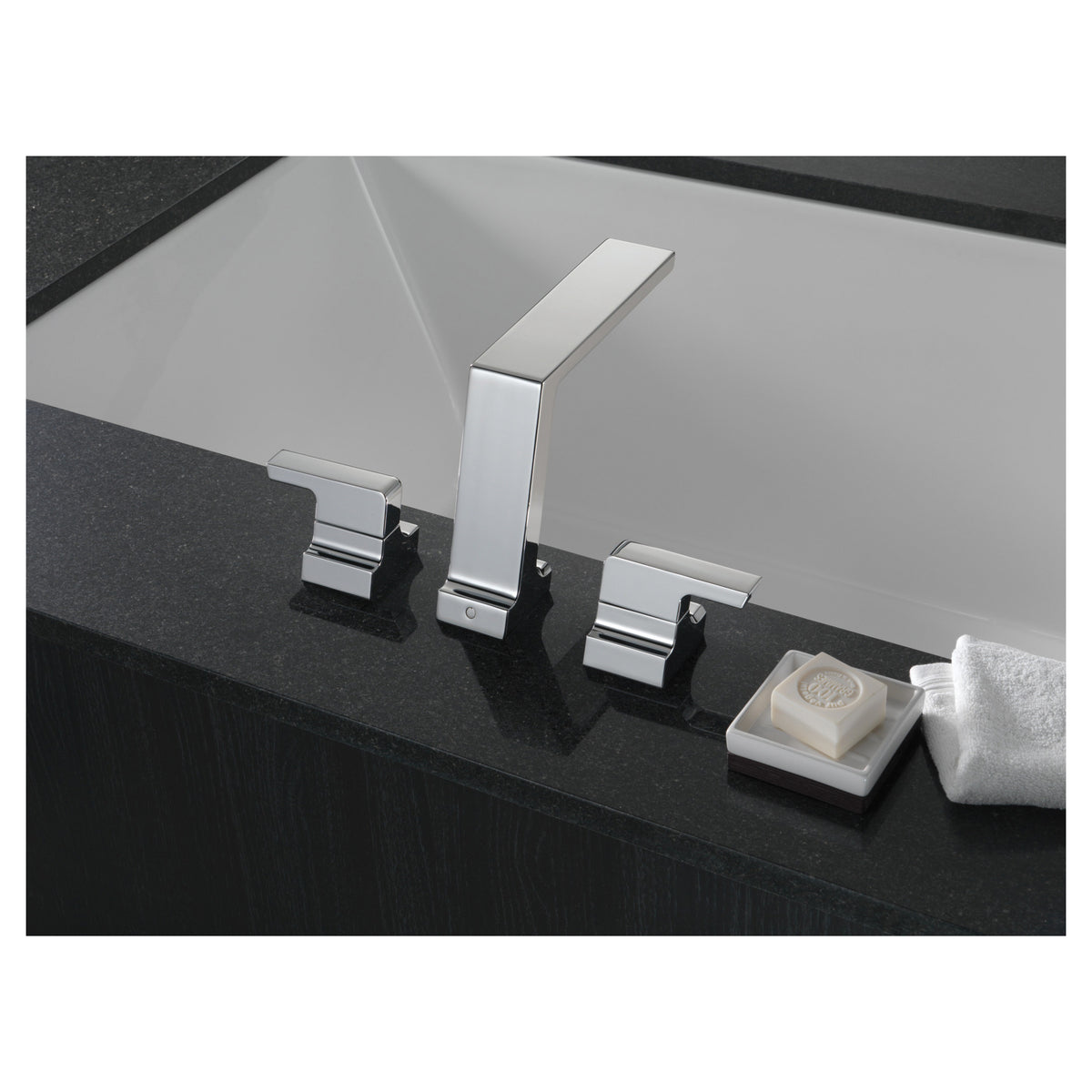 Pivotal - Roman Tub Trim - Deck Mount - 1.75 GPM