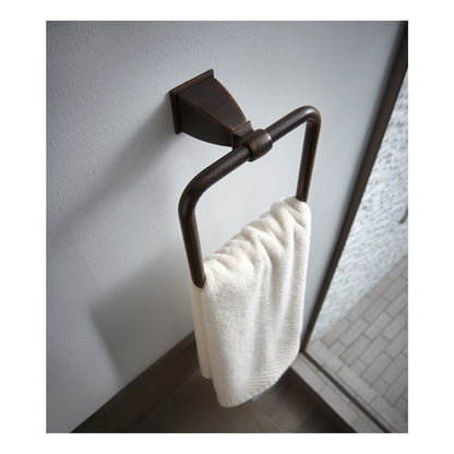 Vesi - Towel Ring