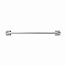 Vesi - 24" Towel Bar