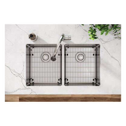 Crosstown - 31-1/2" Transitional Kitchen Sink Kit