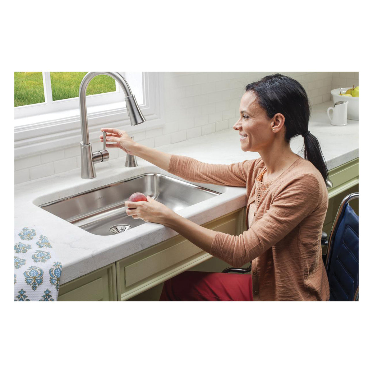 Lustertone Classic - 23-1/2" Kitchen Sink - Undermount