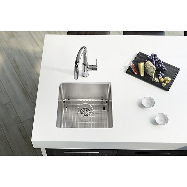 Lustertone Iconix - Single Bowl Undermount Sink Kit