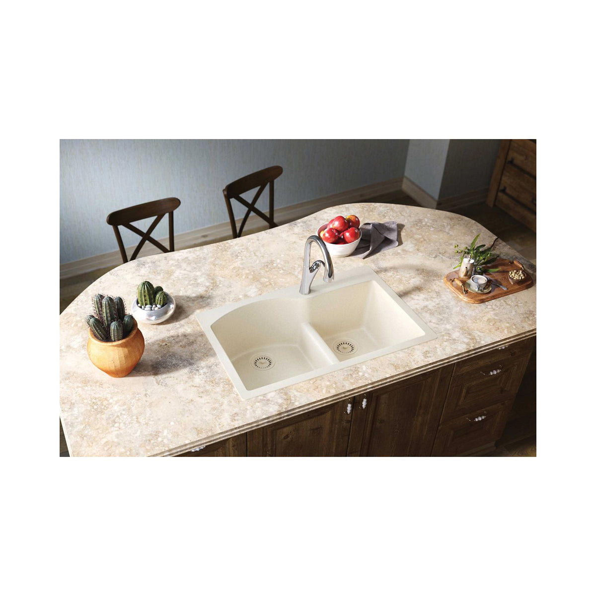 Luxe - 33" Traditional Kitchen Sink with Aqua Divide