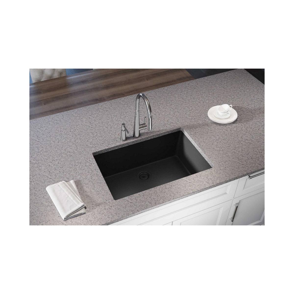 Quartz Luxe - 33" Traditional Kitchen Sink - Caviar