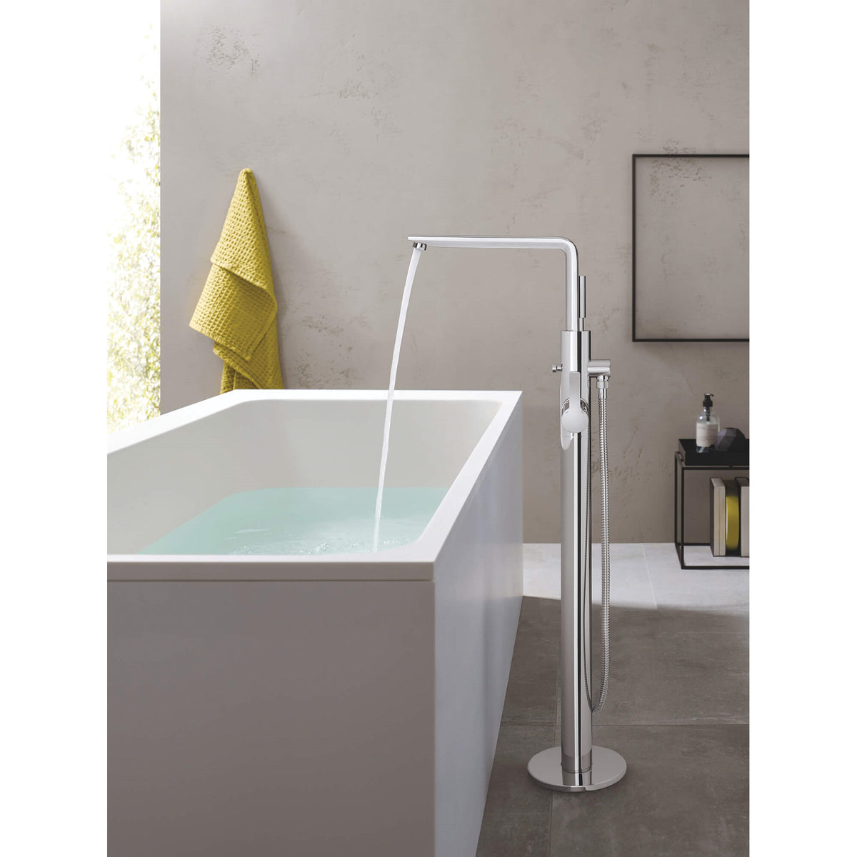 Grohe_23792_1 Freestanding Tub Faucet - 23792001