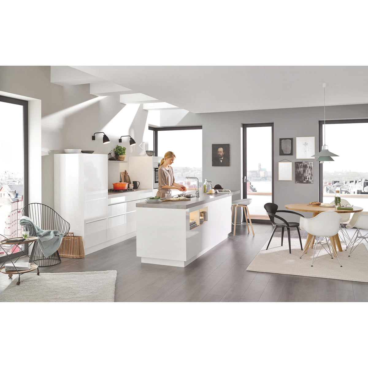 Essence - Pull-Out Kitchen Faucet - Deck Mount - 1.75 GPM