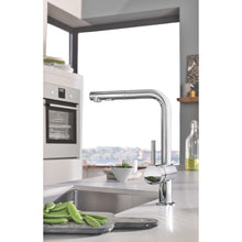 Minta Pull-Out Kitchen Faucet Chrome