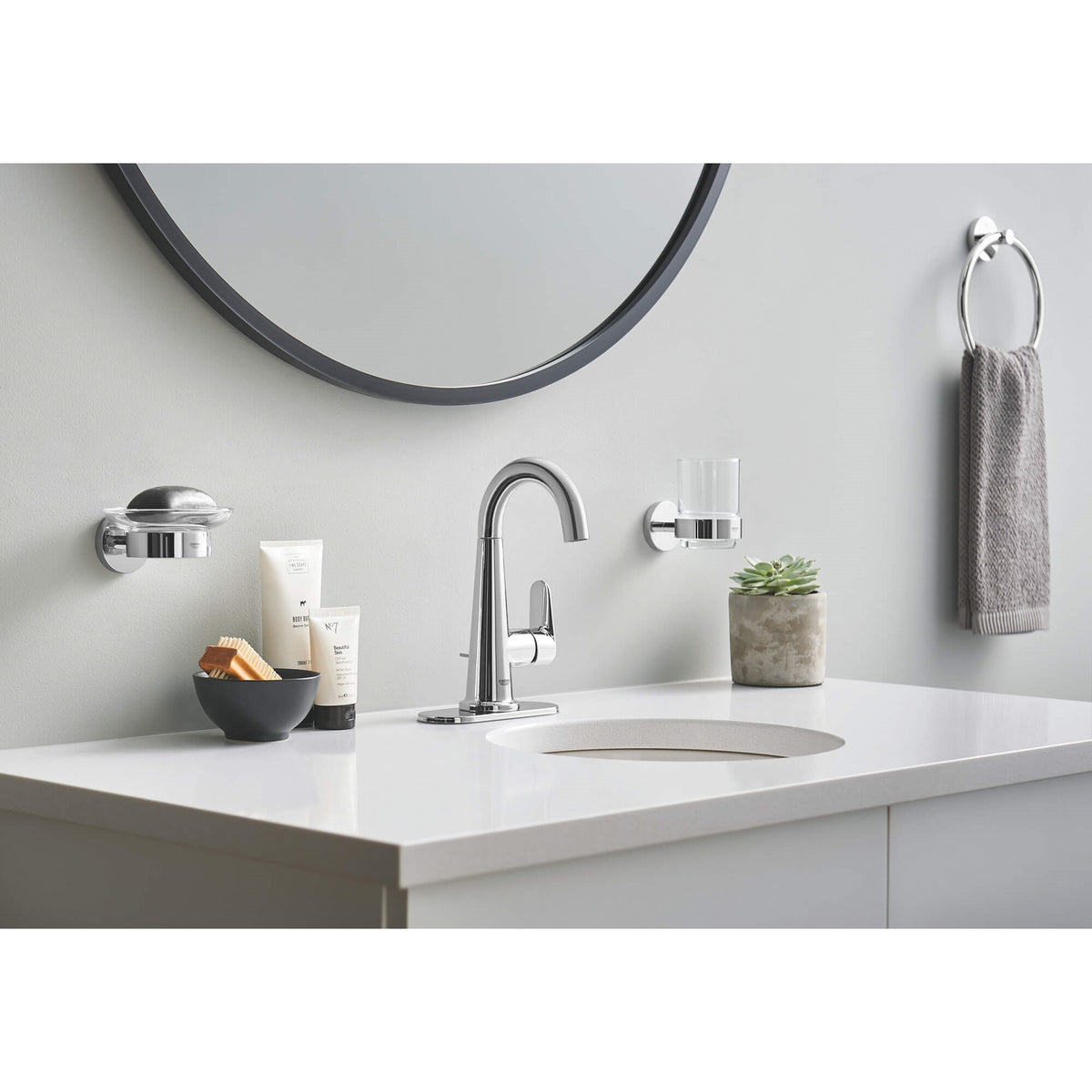 Essentials - 40365_1 Open Round Towel Ring