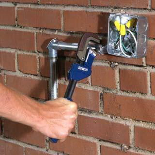 Pipe Wrench - 1-1/2" Dia Pipe