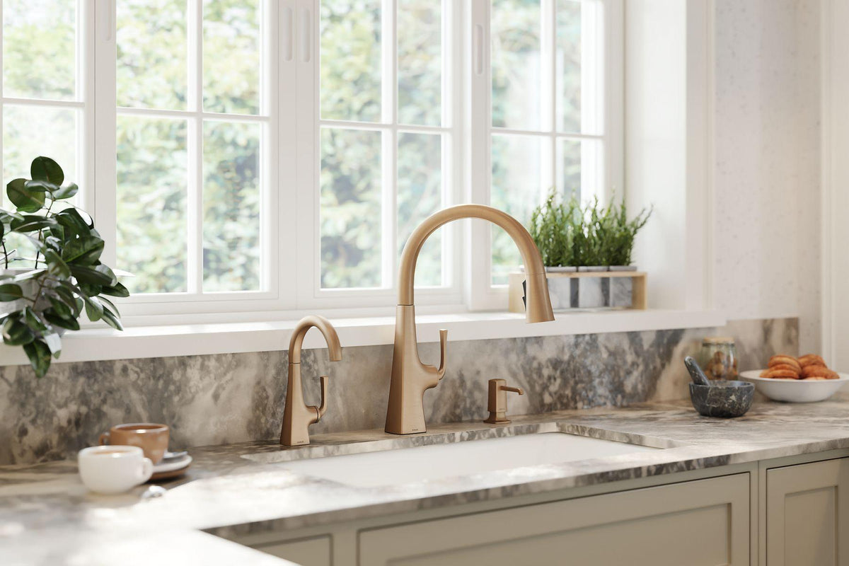 Graze - Faucet - Deck Mount - 1.5 GPM