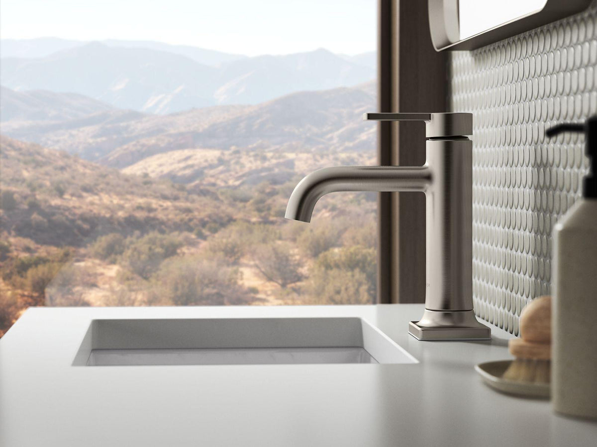 Venza - Single Handle Bathroom Sink Faucet - 5-1/2" - 1 GPM