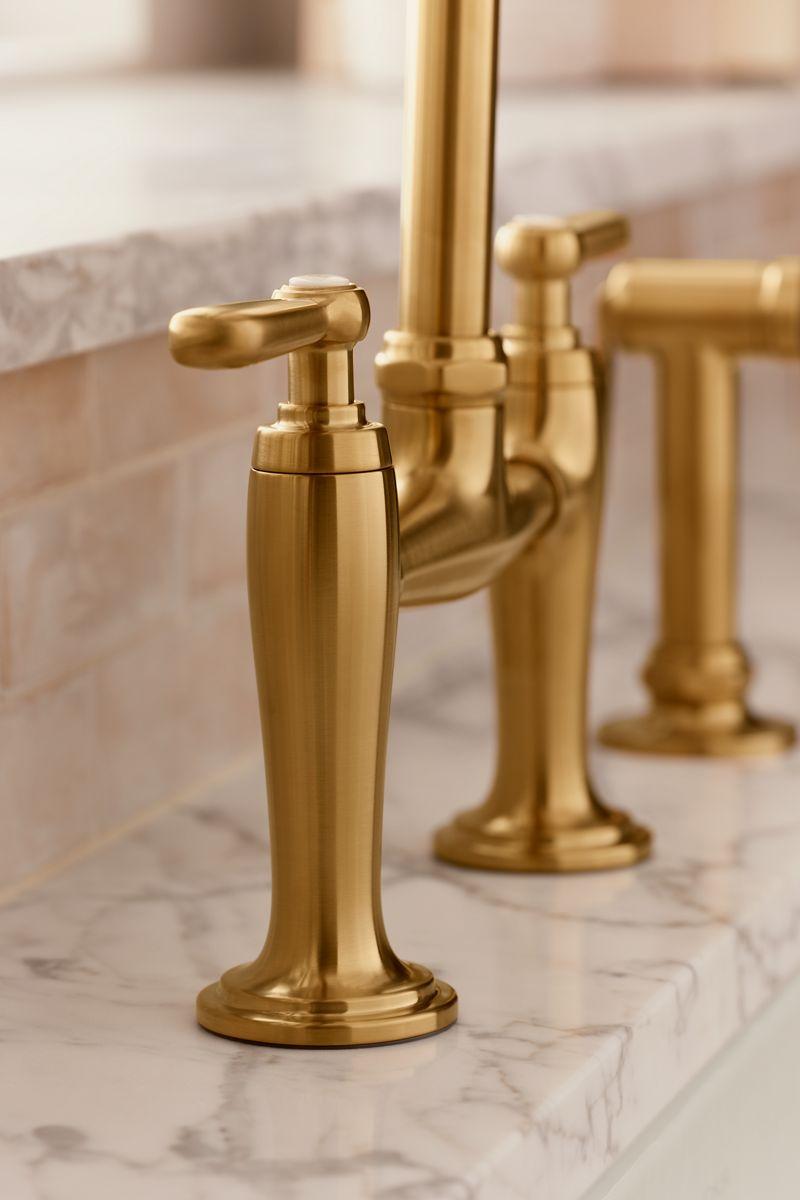Edalyn Kitchen Sink Faucet with Side Sprayer