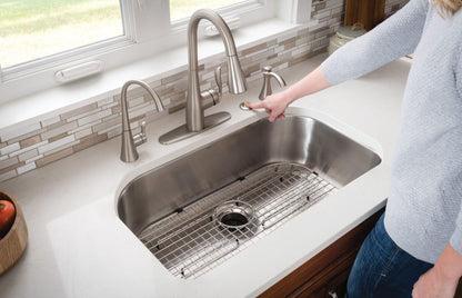 Removable Splash Guard - for Model GXP33C Garbage Disposal
