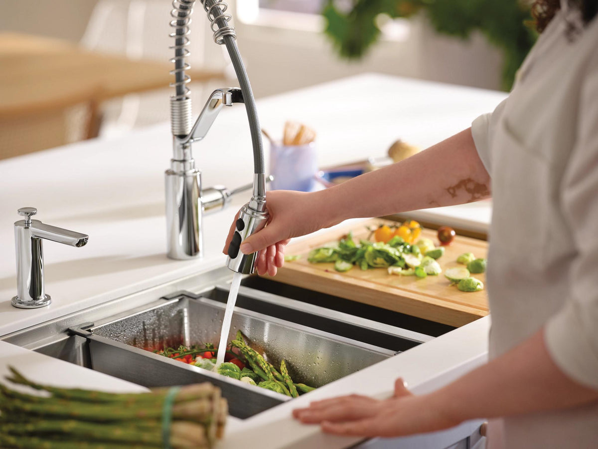 33" Rear Center Drain Kitchen Sink - Undermount