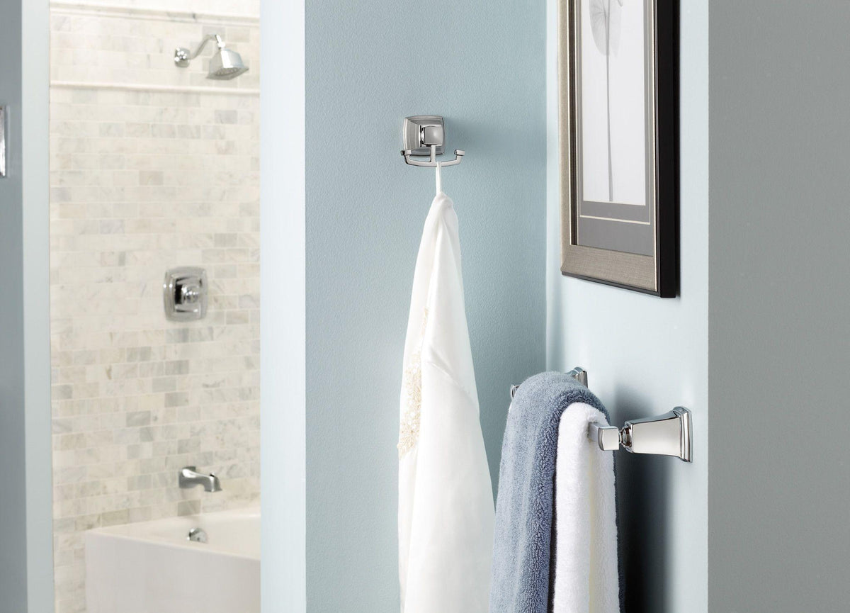 Boardwalk - 18" Towel Bar - Aluminum
