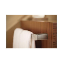 90 Degree - 7" Hand Towel Bar - YB8886CH