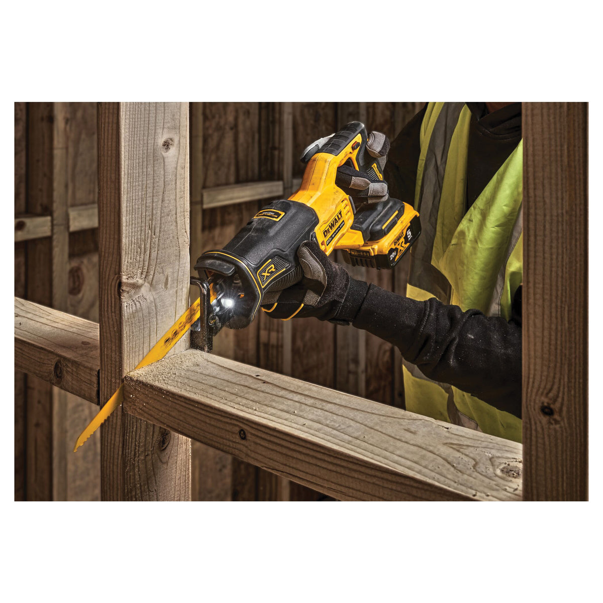 Brushless Cordless Reciprocating Saw Kit - 20 V