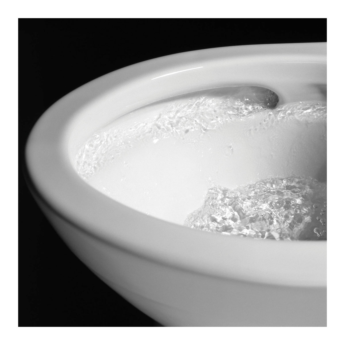 Supreme Ii Connect+ - High-Efficiency Height Toilet