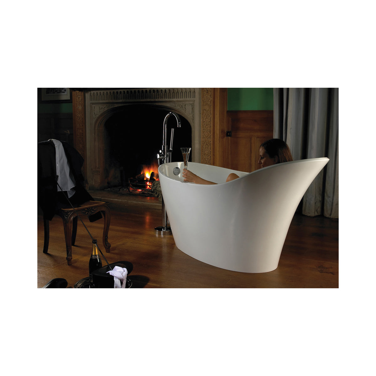 Amalfi - Contemporary Double-Ended Bathtub - Freestanding