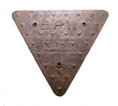 TRIANGLE SEWER COVER